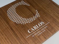 Captura cada momento especial con nuestro Libro de Firmas de Comunión personalizado de madera. Alta calidad, 30x20 cm, 30 hojas blancas.